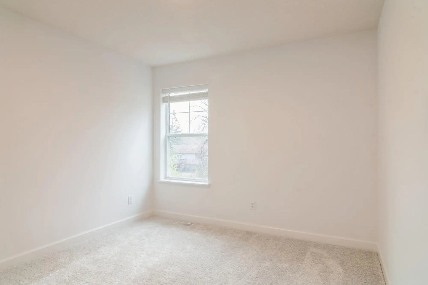 10461 Harbor Lane, Maple Grove, MN 55369